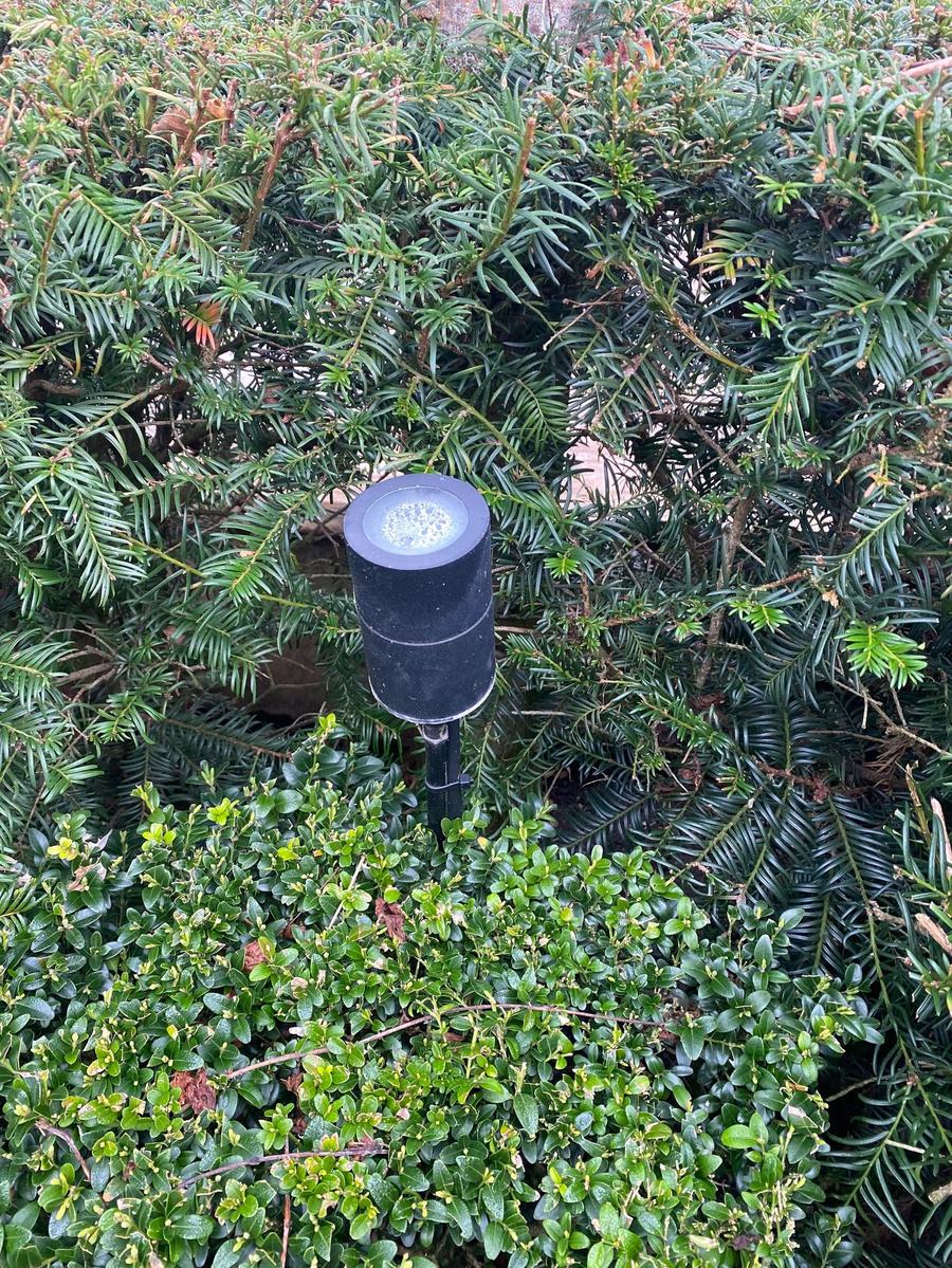 Failed garden lighting fitting before restoration
